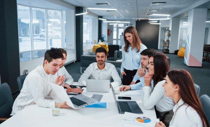 What to Expect from a Full-Stack FinTech Software Development Team?